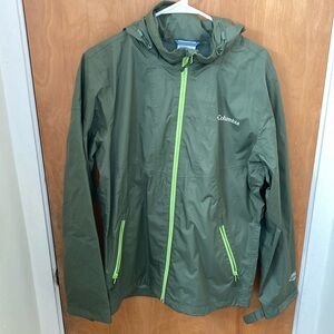 Columbia Green Raincoat Lightweight Hooded Design